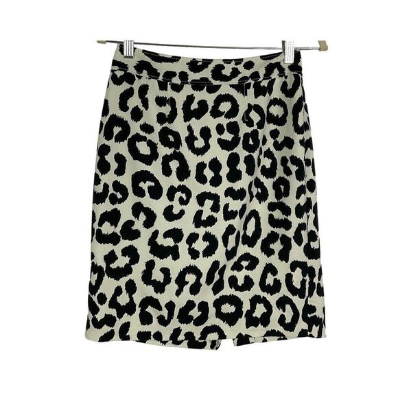 LOFT Women's White & Black Leopard Print Skirt Sz 2, lined, 71% cotton, 29% silk - Picture 1 of 8